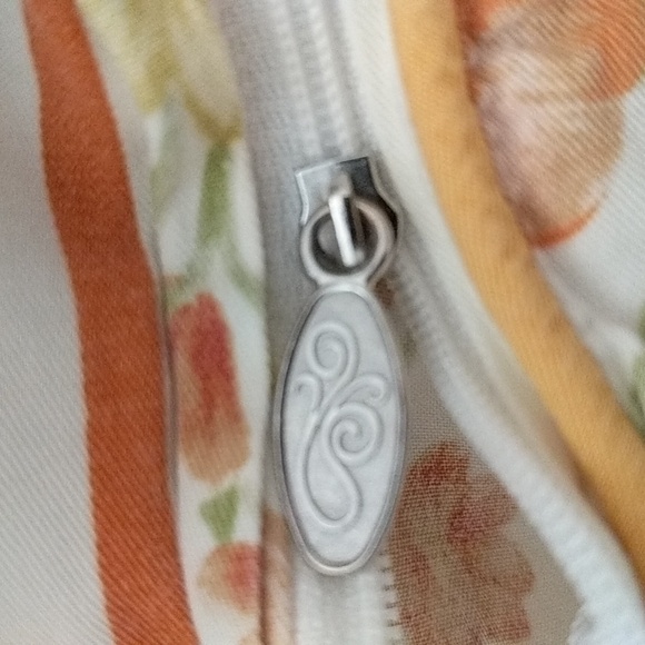 Queen size dove cover and flat sheet and two pillow cases whole set 100 cotton - Picture 2 of 3